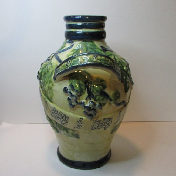 Vintage majolica glazed pottery vase with handle grape design home decor - Picture 4 of 10